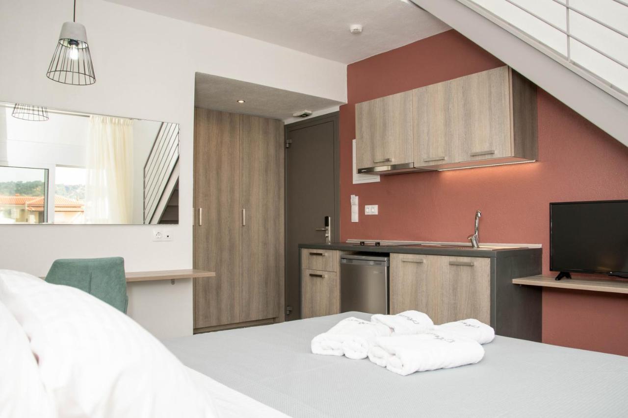 Aelia Luxury Apartments Никити Экстерьер фото