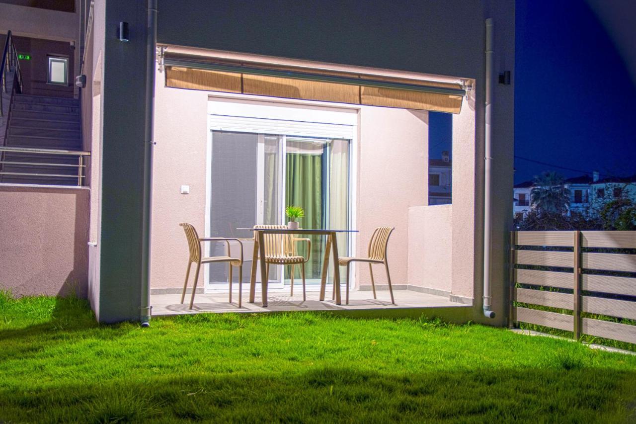 Aelia Luxury Apartments Никити Экстерьер фото